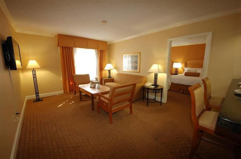 Best Western Richmond Suites H バトンルージュ エクステリア 写真